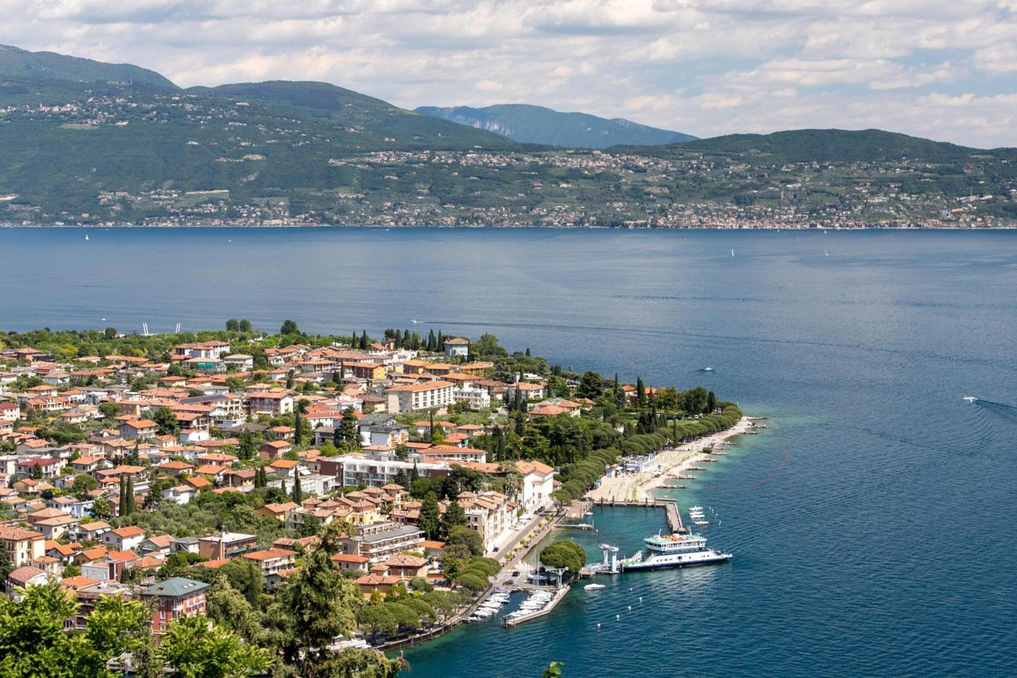 Appartamento Spiaggia Azzurro Toscolano-Maderno Esterno foto